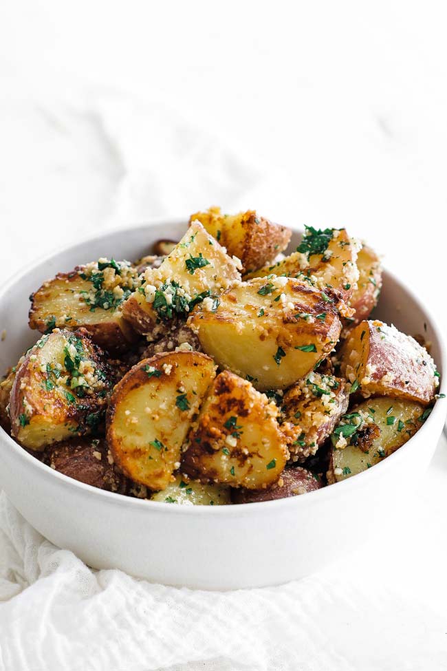 Garlic Parmesan Roasted Potatoes